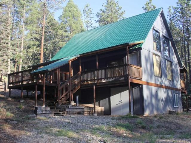 House for sale in Eagle Nest, New Mexico