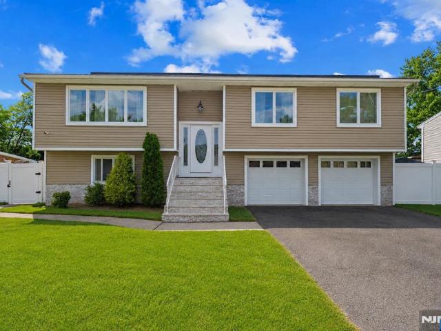 House for sale in Little Ferry, New Jersey