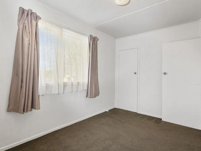House for rent in Western Heights Shopping Centre, Rotorua