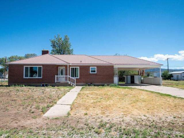 House for sale in Beaver, Utah