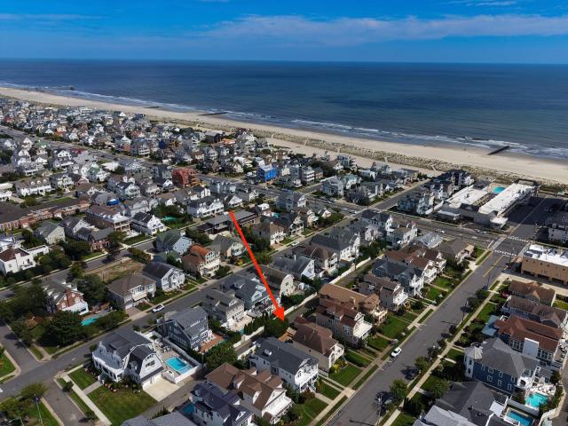 House for sale in Margate City, Atlantic County