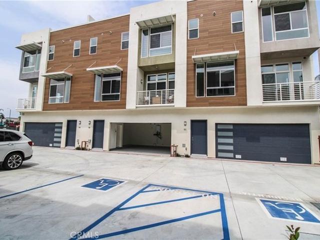 Townhouse for sale in Alhambra, California