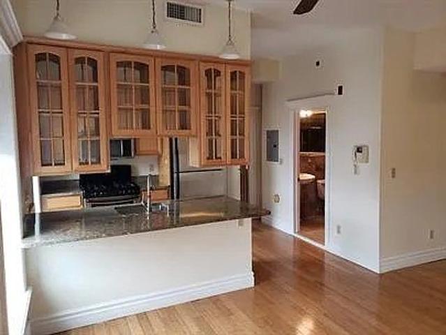 House for sale in City of Poughkeepsie, Dutchess County