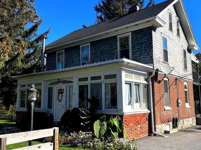 House for sale in Paradise, Pennsylvania