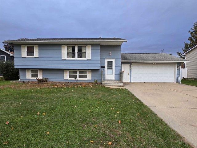 House for sale in New Hampton, Iowa