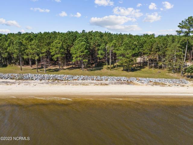 Land for sale in Oriental, North Carolina