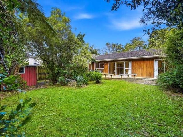 House for sale in Paremoremo, Oroua County