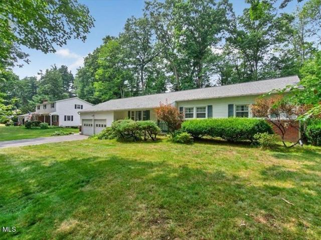 House for sale in Saratoga, New York