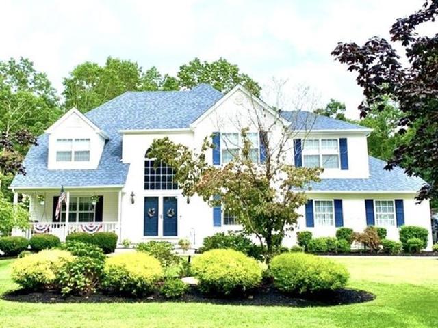 House for sale in Centereach, New York