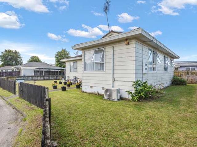House for sale in Randwick Park, Manurewa