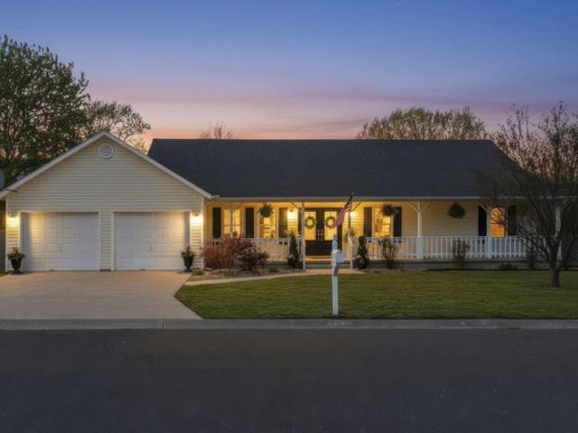 House for sale in Barry, Missouri