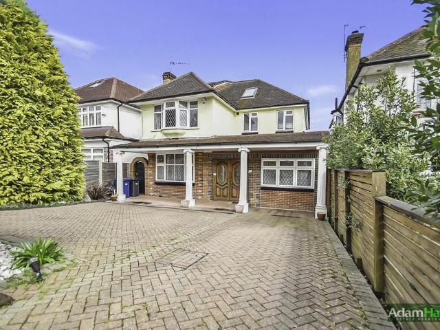 House for rent in London Borough of Barnet, Greater London