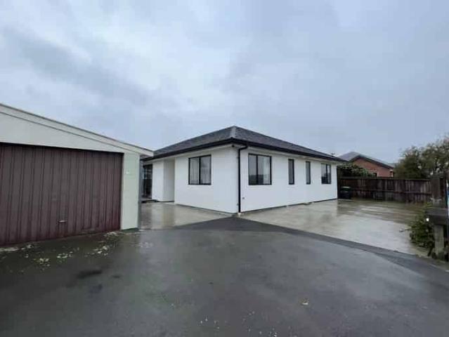 House for rent in Chaslands, Canterbury