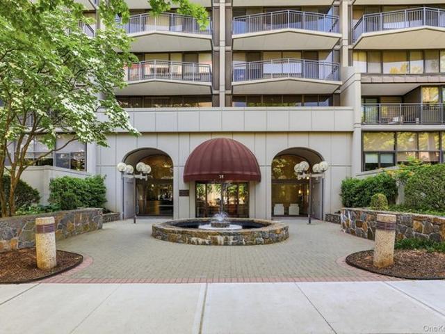 Condo for sale in White Plains, New York