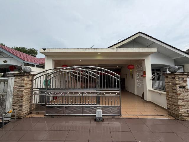 Terraced House for sale in Ulu Tiram, Johor