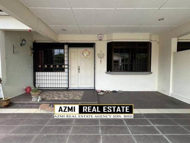 Terraced House for sale in Kuching