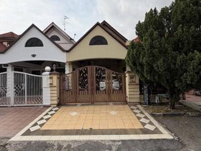 Terraced House for sale in Ulu Tiram, Johor