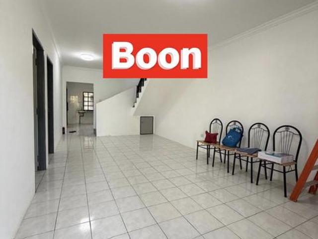 Residential House for sale in Kuching, Bahagian Kuching