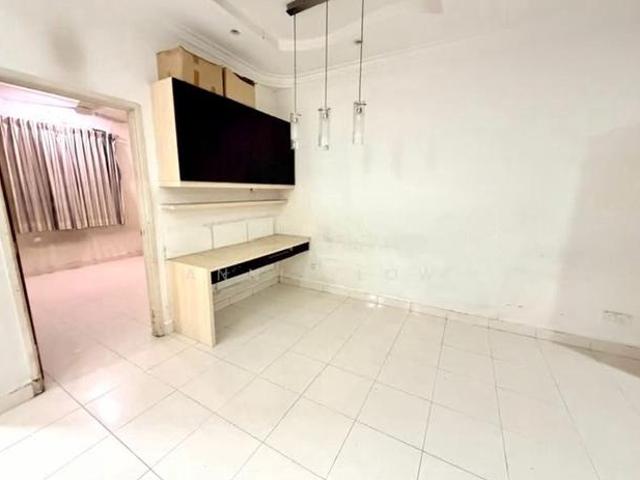 Terraced House for sale in Ulu Tiram, Johor