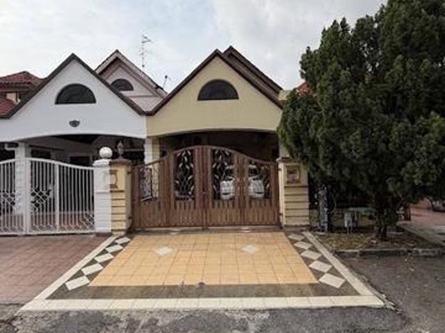 Terraced House for sale in Ulu Tiram, Johor