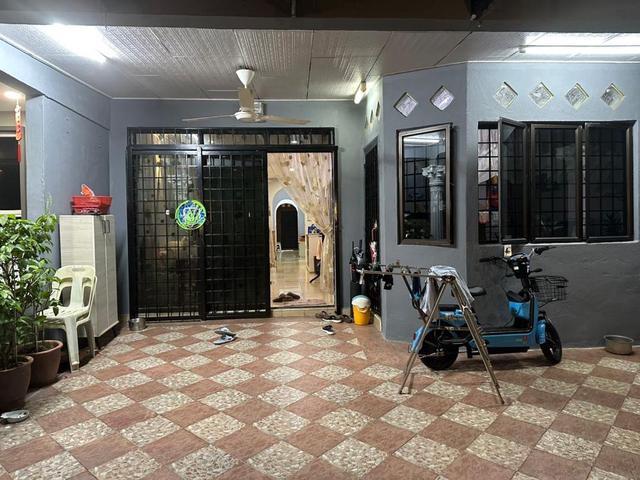Terraced House for rent in Country Heights Damansara, Kuala Lumpur