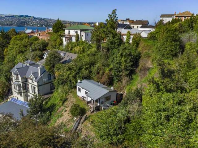 House for sale in Otakou