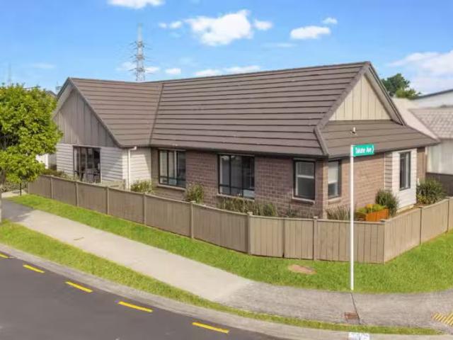 House for sale in Papakura