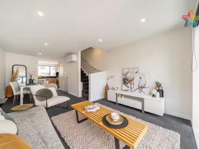 House for sale in Days Bay, Wellington