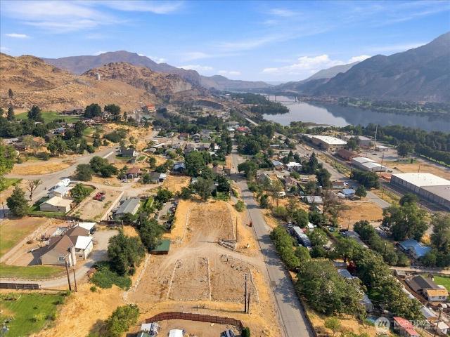 Land for sale in Chelan Falls, Washington