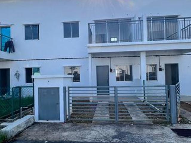 Terraced House for sale in Tanjong Karang, Selangor