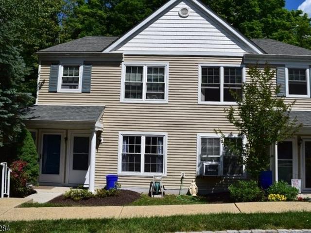 Condo for sale in Warren, New Jersey