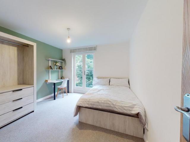 House for rent in Headingley Hill, Leeds