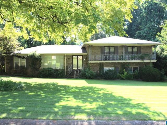 House for sale in Anniston, Alabama