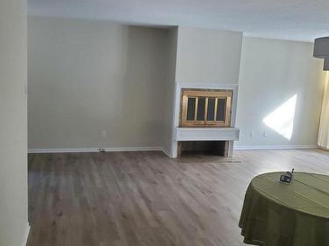 Townhouse for rent in Mulhurst Bay, Ontario