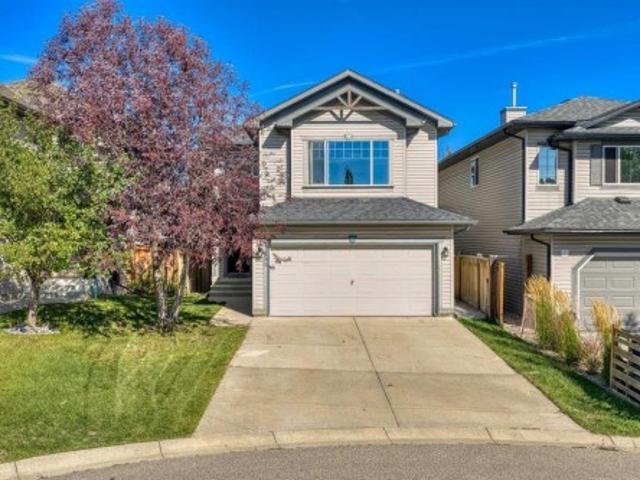 House for sale in Tuscany, Calgary