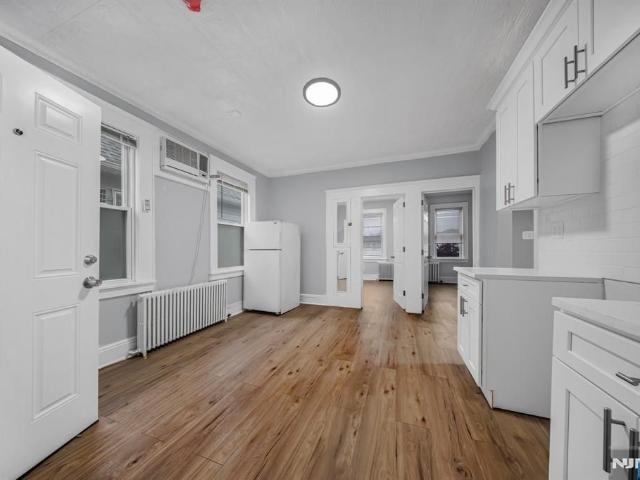 Duplex for rent in Wallington, New Jersey