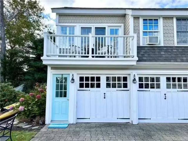 House for rent in Branford