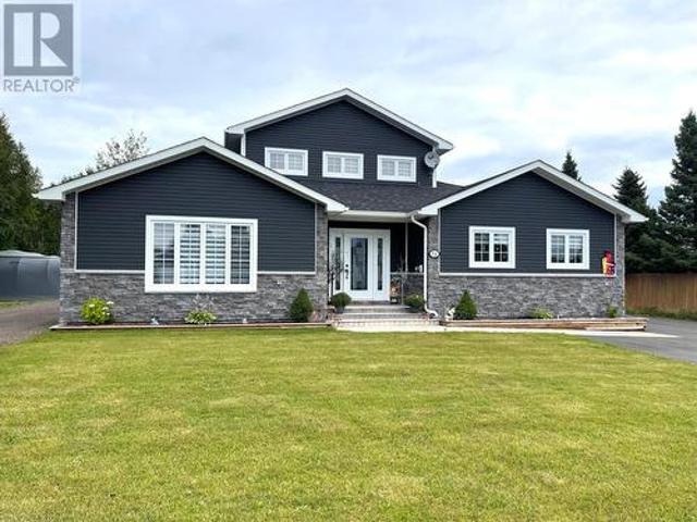 House for sale in Botwood, Newfoundland And Labrador