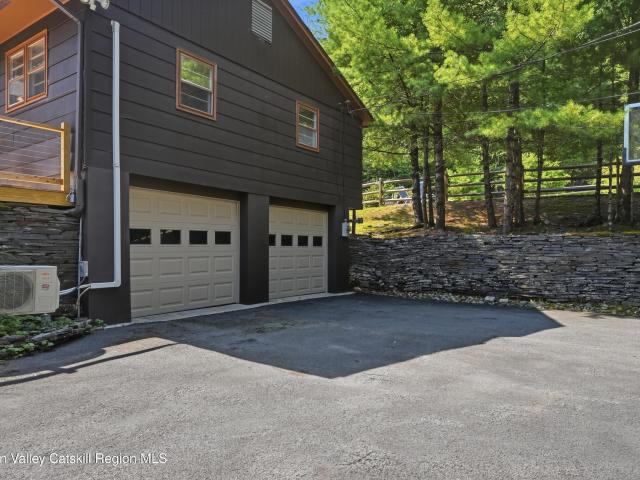 House for sale in Bearsville, New York