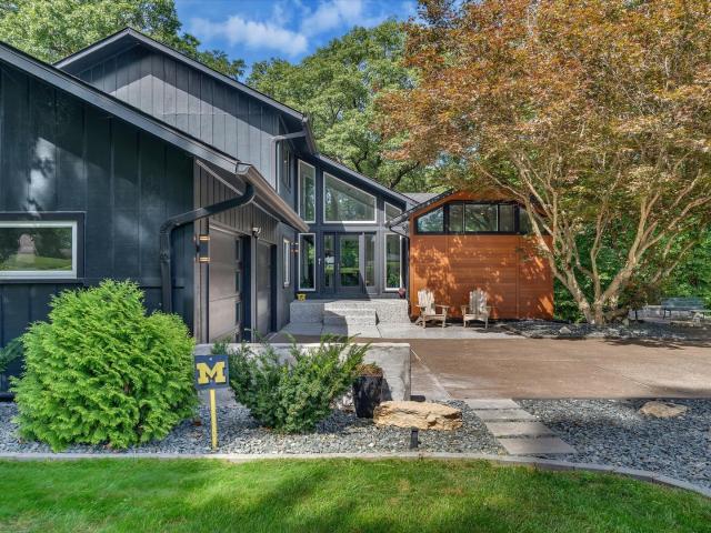 House for sale in Blue Grass, Iowa