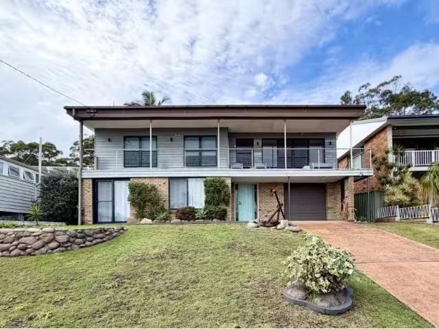 House for rent in Shoal Bay, New South Wales
