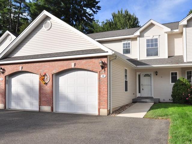 Townhouse for sale in Plainville, Connecticut