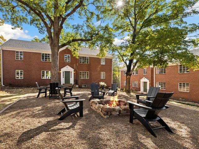 Condo for sale in Fayetteville, Washington County