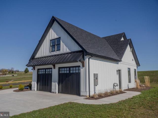 House for sale in Garrett, Maryland