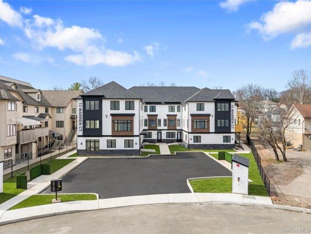 Condo for sale in Rockland, New York