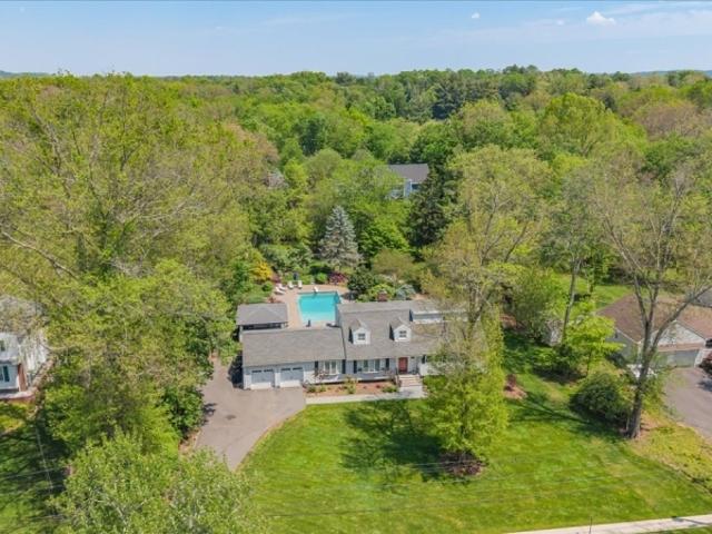 House for sale in Liberty Corner, New Jersey