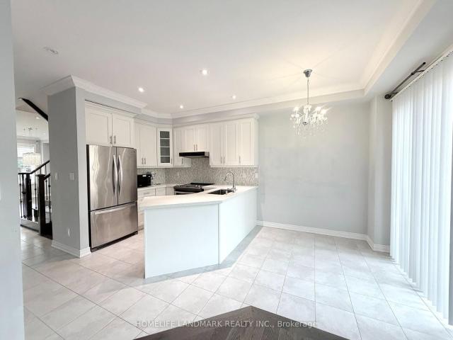 Townhouse for rent in Woburn, Ontario