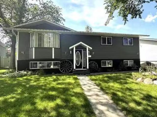 House for sale in Brooks, Alberta