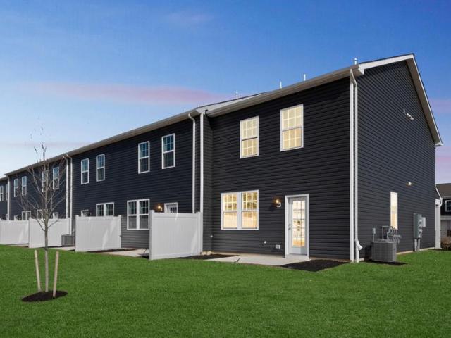 Townhouse for sale in Runnemede