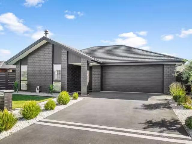 House for sale in Lincoln, Canterbury
